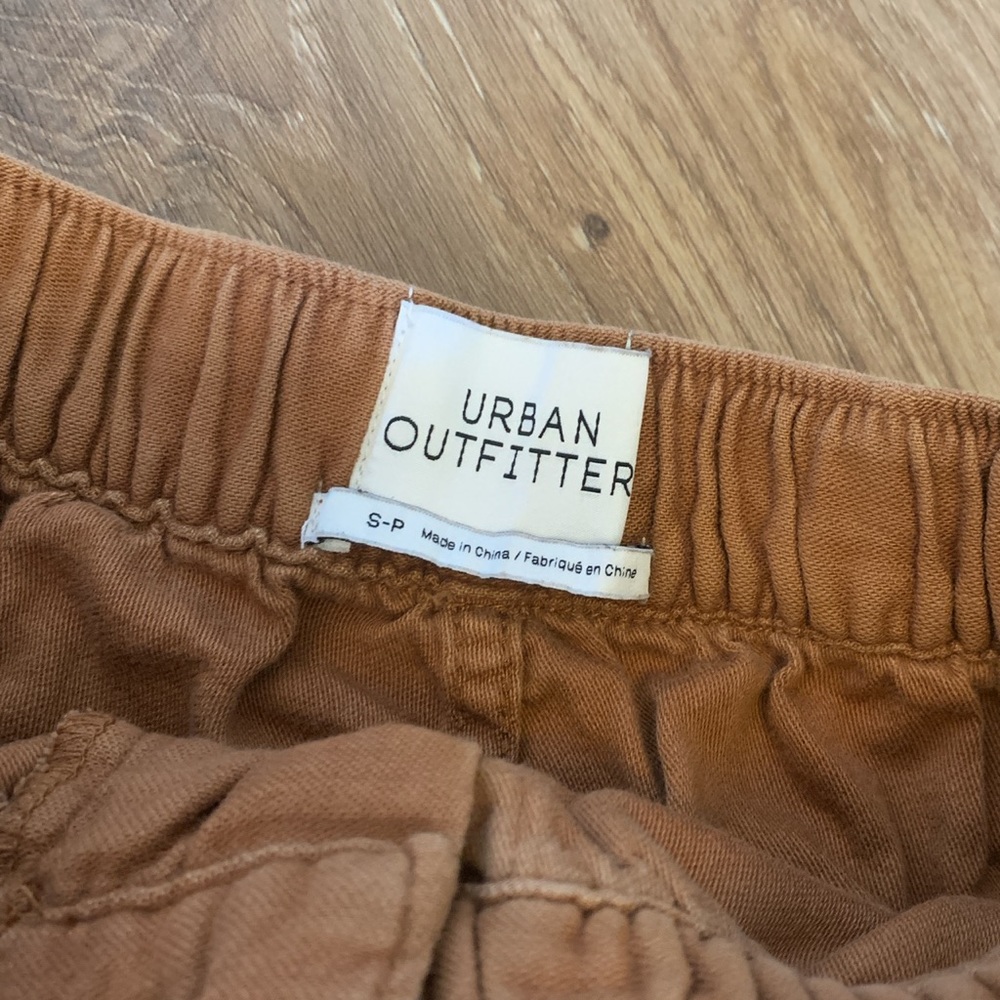 Urban Outfitters high waisted distressed shorts - Picture 2 of 4
